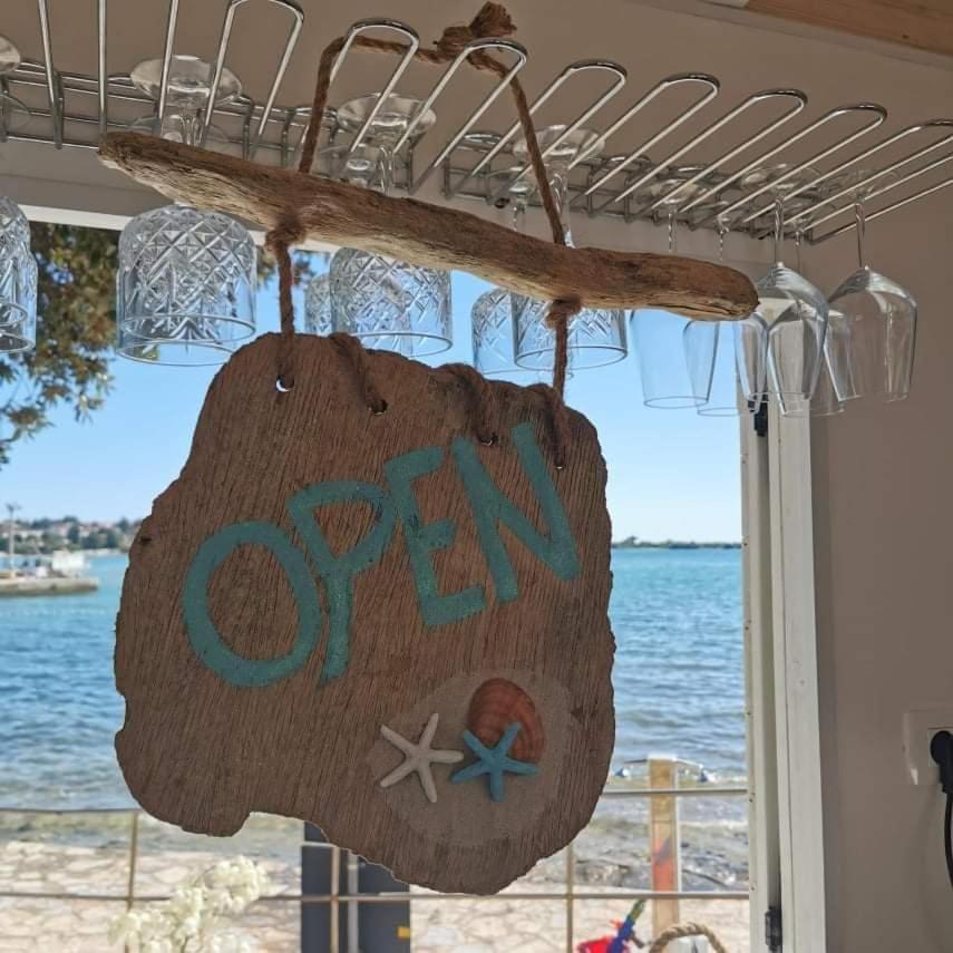 Apartment Villa Angelina, 70M From The Beach, Free Parking Novigrad Istria 외부 사진